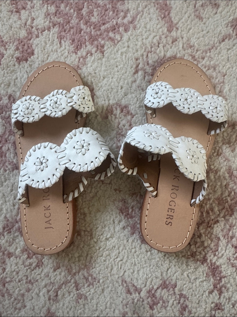 New! Jack Rogers kids White Leather Scallop Slide Sandals